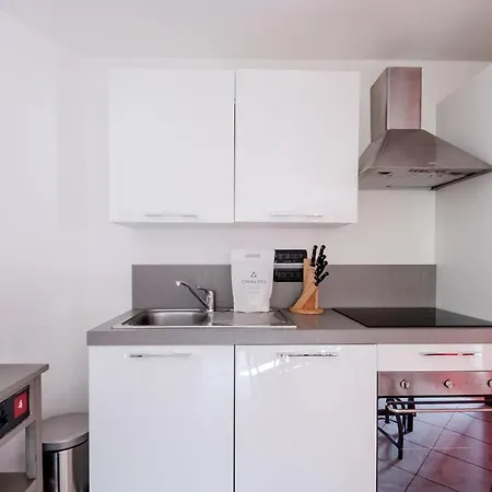 Apartment Alpes 4 *
