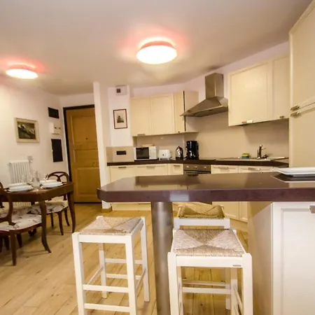 Alpes 4 Apartment *