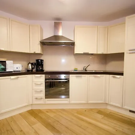 Apartment Alpes 4 *